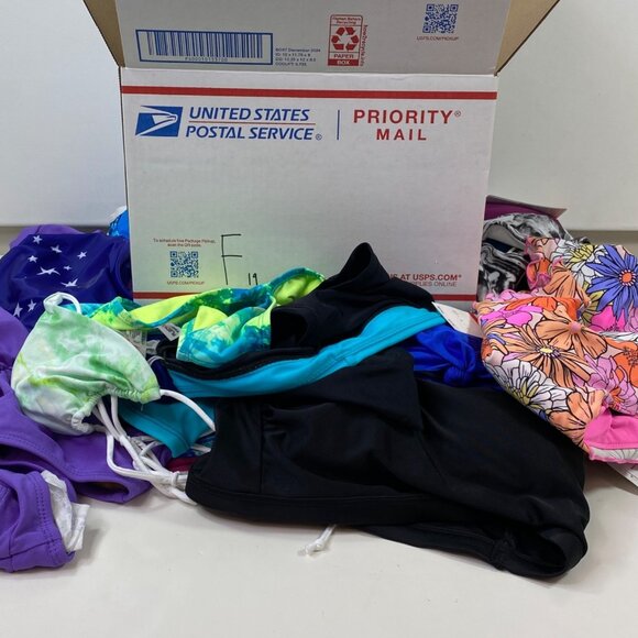 Reseller Bundle Womens Swimsuit Variety Mixed Sizes Styles 19 Piece Bundle Box F - Picture 7 of 8